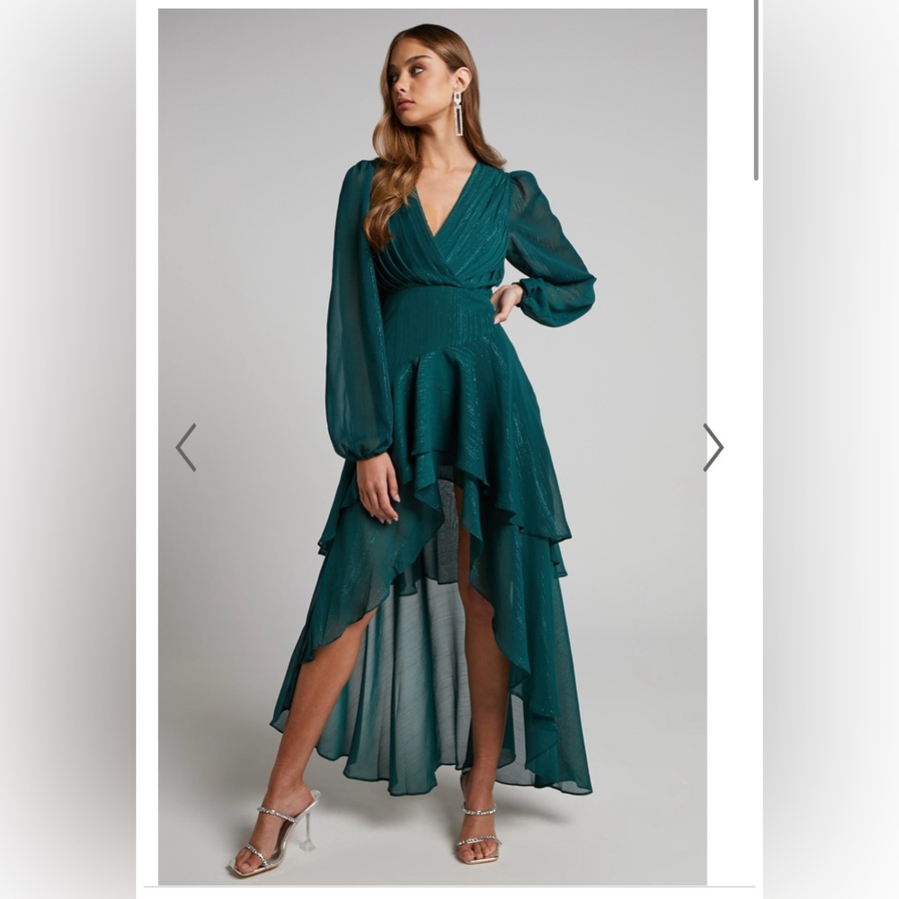 Showpo Dress. Size 14. NWT.